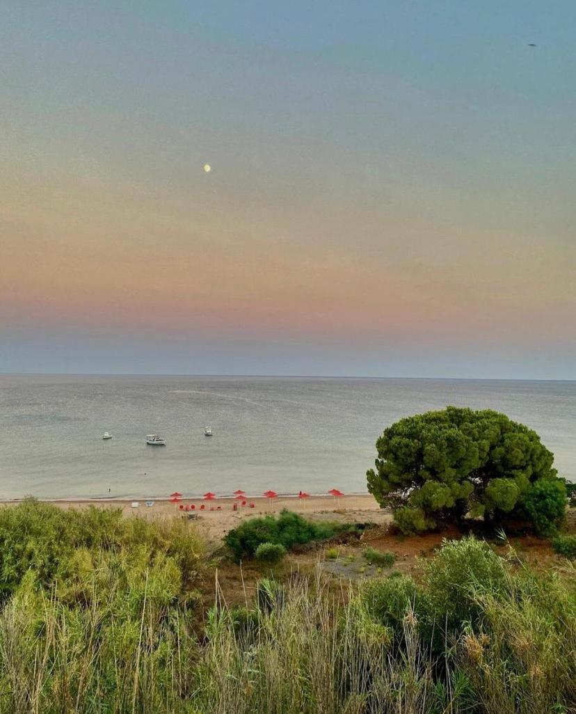 De La Plage Hotel Koroni エクステリア 写真