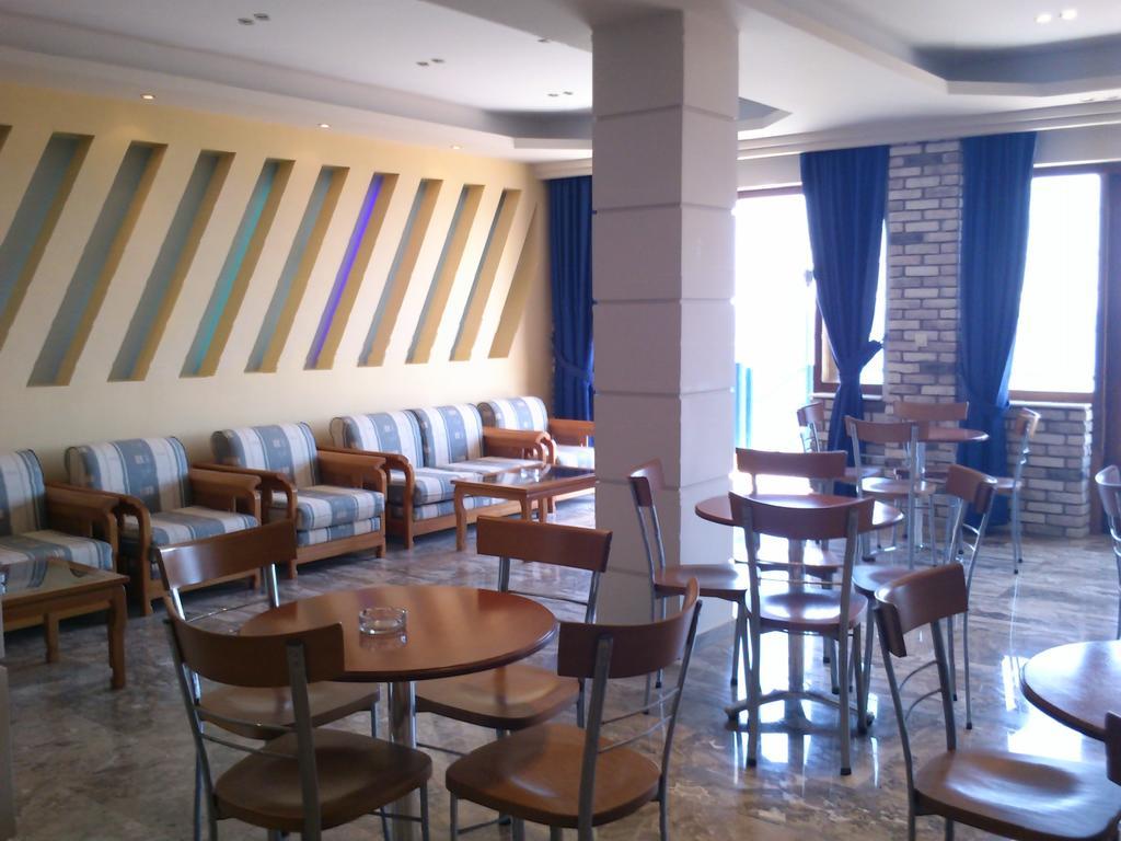 De La Plage Hotel Koroni エクステリア 写真